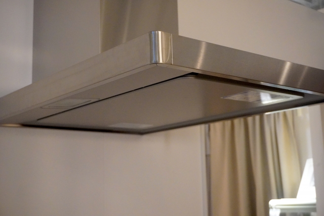 換気してくれるレンジフード